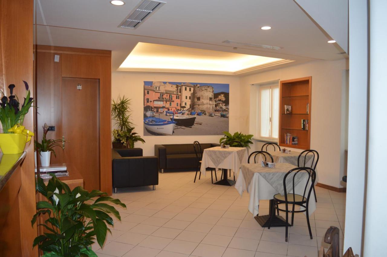 Hotel Gilda Laigueglia Esterno foto